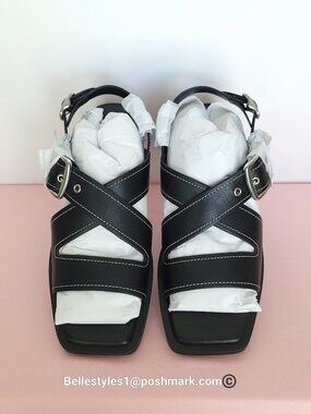 COACH Archival Buckled Flat Leather Sandals- Black color. Women’s Size 9B ⭐